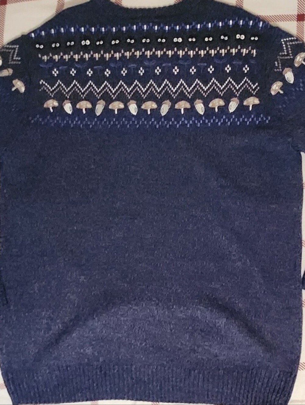 Totoro Sweater - Picture 2 of 3